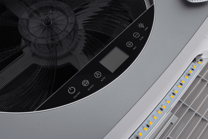 Automatic roof fan PUNDMANN PLUS FAN for camper with lighting, roller blind 400×400mm